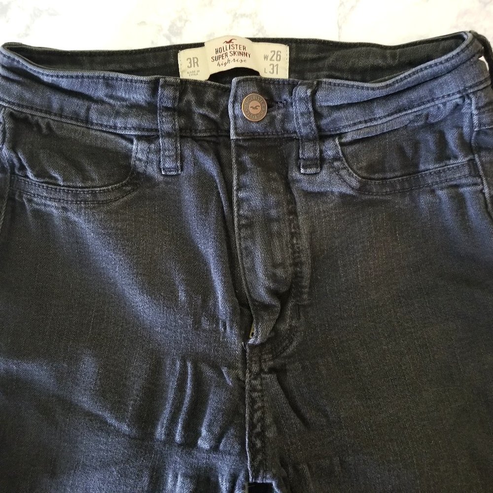 Hollister Skinny Jeans - Size 3R